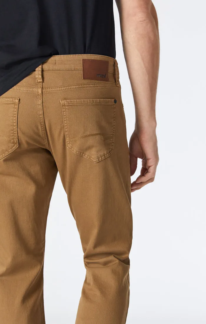 MATT RELAXED STRAIGHT LEG JEANS IN MOCCA