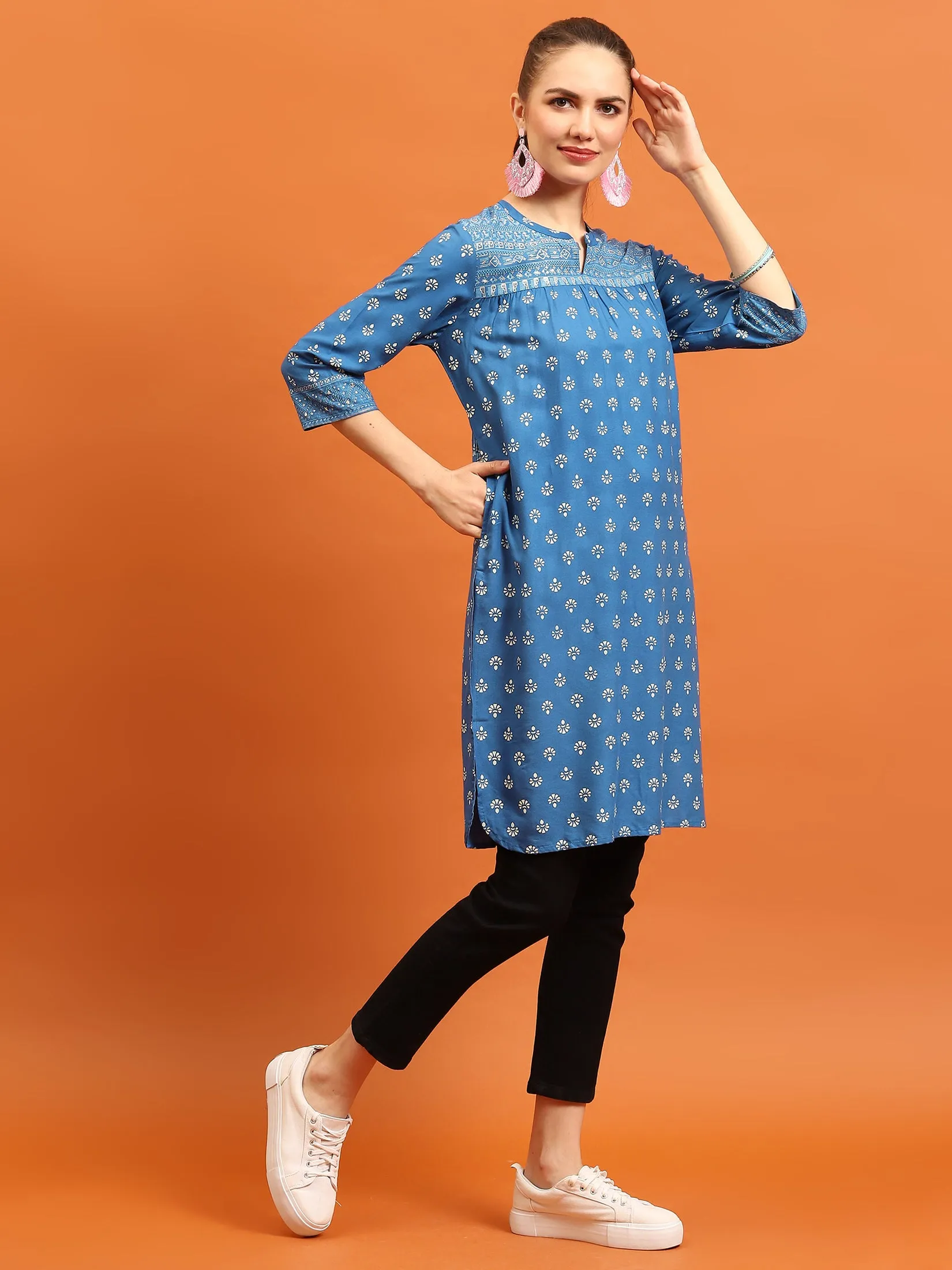 Women Blue Ornamental Printed Kurti