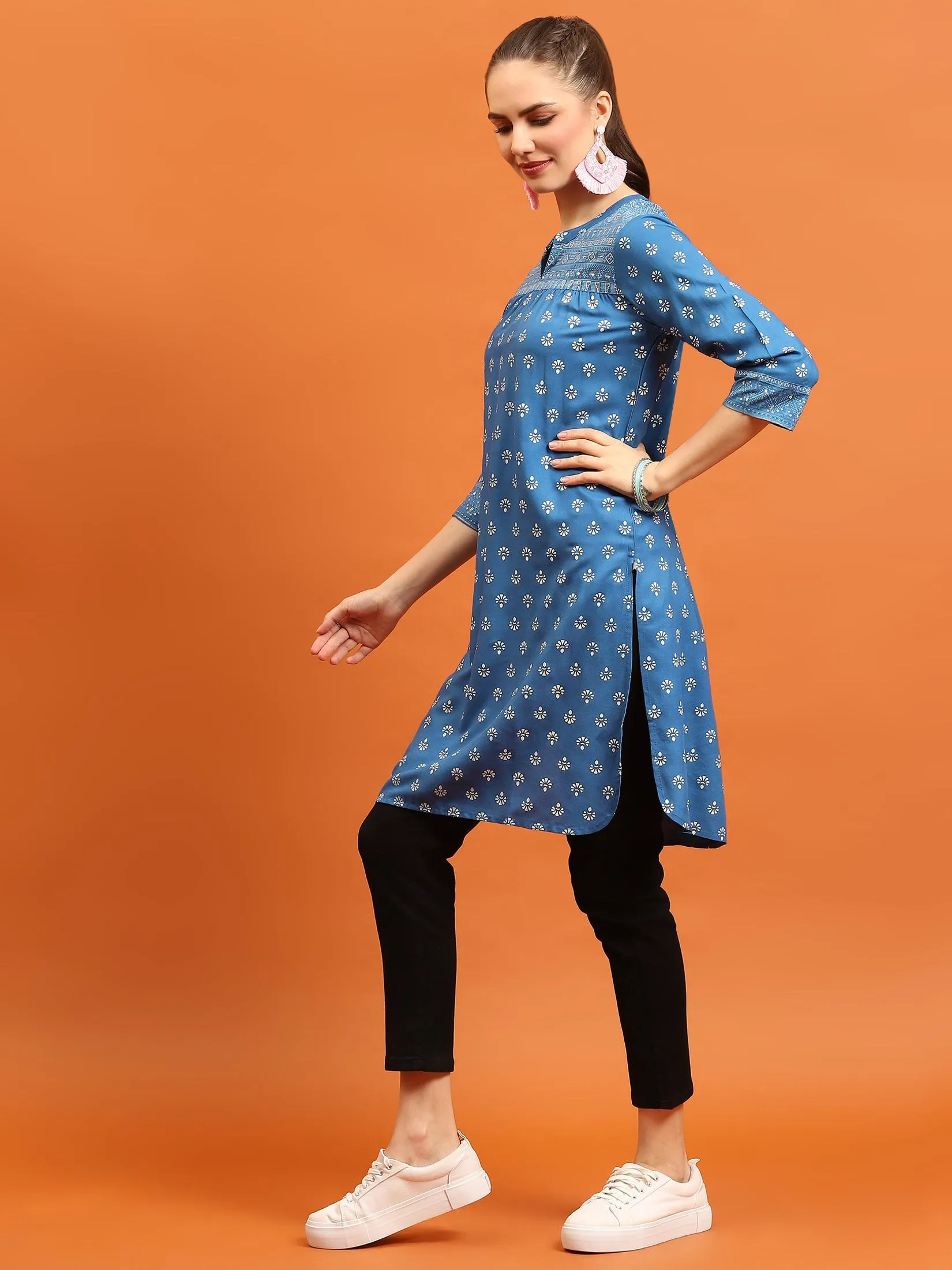 Women Blue Ornamental Printed Kurti